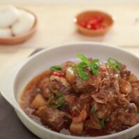 thịt lợn thảo quế